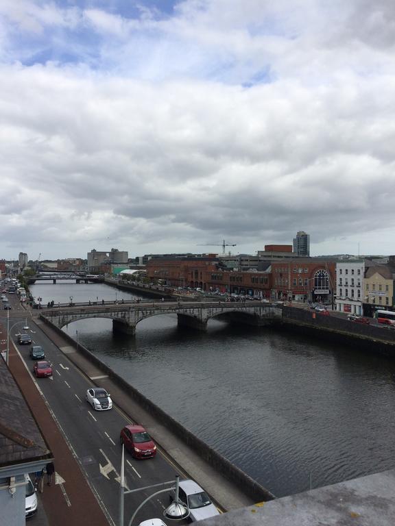 39 Camden Wharf Daire Cork Oda fotoğraf